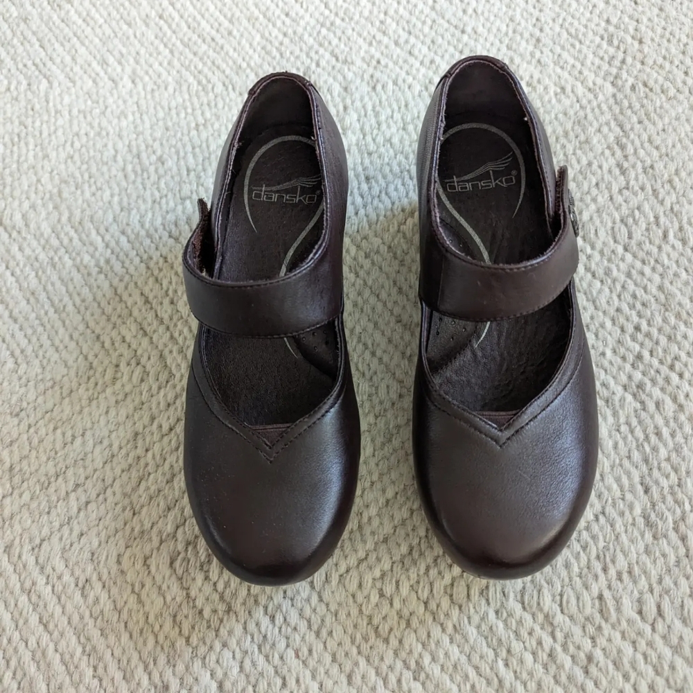 Dansko 35 Maryjane Brown Leather Clogs